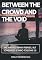 Livro BETWEEN THE CROWD AND THE VOID