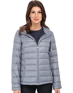 Womens Short Packable Down Coat w/Horizontal Quilt Pattern