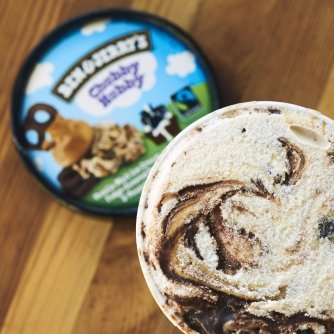 Ben & Jerry's - Vermont's Finest Ice Cream, Non-GMO - Fairtrade - Cage-Free Eggs - Caring Dairy - Responsibly Sourced Packaging, Chubby Hubby, Pint (4 Count)