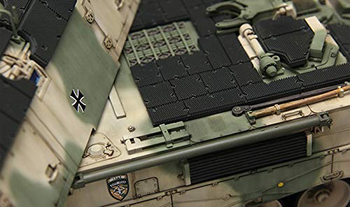 Meng TS-019 Panzerhaubitze 2000 German Self Propelled Howitzer Tank 1/35 Scale Model Kit