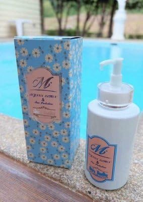 Mynna Lotion Whitening Body Lotion Skin Lightening and White Sun Screen 300ML. by jawnoy