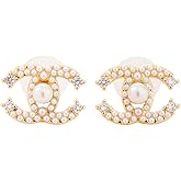 Elegant pearl silver needle stud earrings, letter design, women's fashion jewelry, classic style accessories