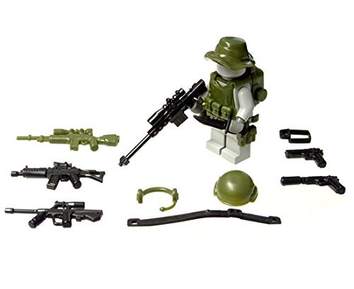 lego minifigure hard hat emmet