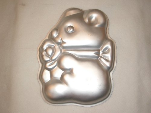 Wilton Collectible Cuddly Bear Cake Pan 502-7458