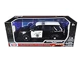 Ford 2015 PI Utility Interceptor CHP California Highway Patrol 1/18 by Motormax 73544