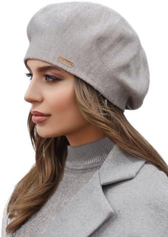 Rabbit Fur Beret Hat French Beret Cap Winter Warm Flowers  display picture 2