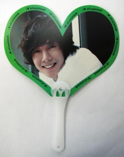 Kim Hyun Joong photo with heart-shaped fan