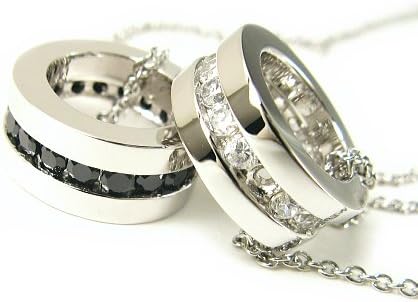 Amazon クリスマスプレゼント クリスマス Lara Christie ララクリスティー シルバー925 エタニティ ペアネックレス 2本セット 誕生日プレゼント 2人の 贈り物 Box付 ネックレス 通販