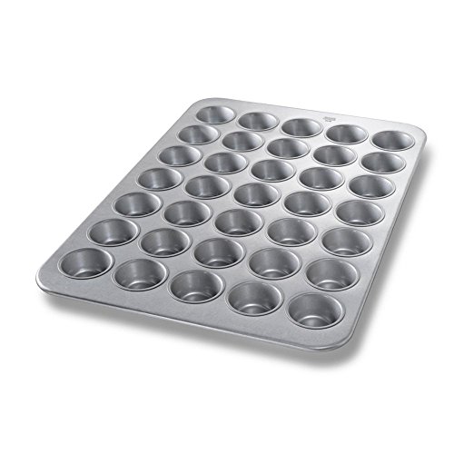 Chicago Metallic 45575 Glazed Aluminized Steel 35-Cupcake / Muffin Pan