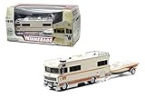 NEW 1:64 GREENLIGHT COLLECTION - CREAM 1973 WINNEBAGO CHIEFTAIN RV AND BOAT WITH TRAILER Diecast Model Car By Greenlight