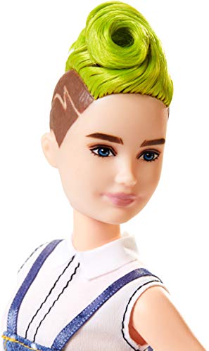 Barbie Fashionistas Puppe im Latzhosenoutfit mit grüner Haarsträhne – Bild 4
