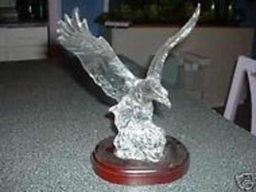Princess House Wonders of the Wild American Eagle w Wooden Base