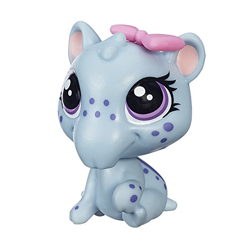Littlest Pet Shop Get the Pets Single Pack Irina Snoutsky Doll