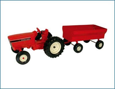 tractor and wagon toy