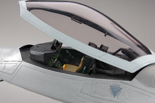 Hasegawa 1/48 F-22 Raptor USAF