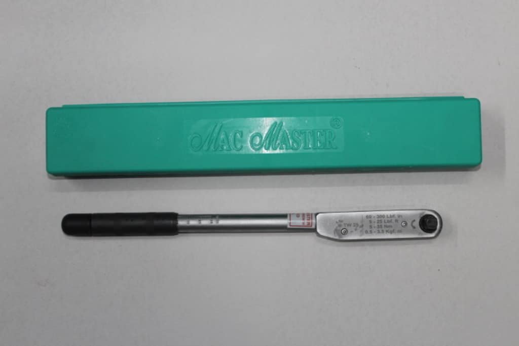 MAC Master STD Torque Fixed Square Wrench - (05-35 NM, 3/8 Inches)
