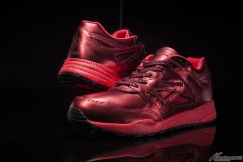 Amazon 未使用 26cm Reebok Classic ガンダム コラボスニーカー シャア専用ザク プラモデル 通販