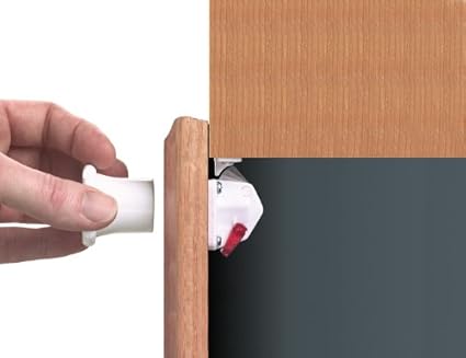 dream baby cupboard locks