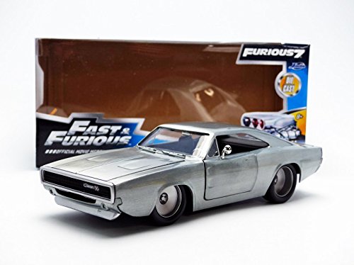 Jada Toys Fast & Furious Diecast '68 Dodge Charger R/T Vehicle (1:24 Scale)