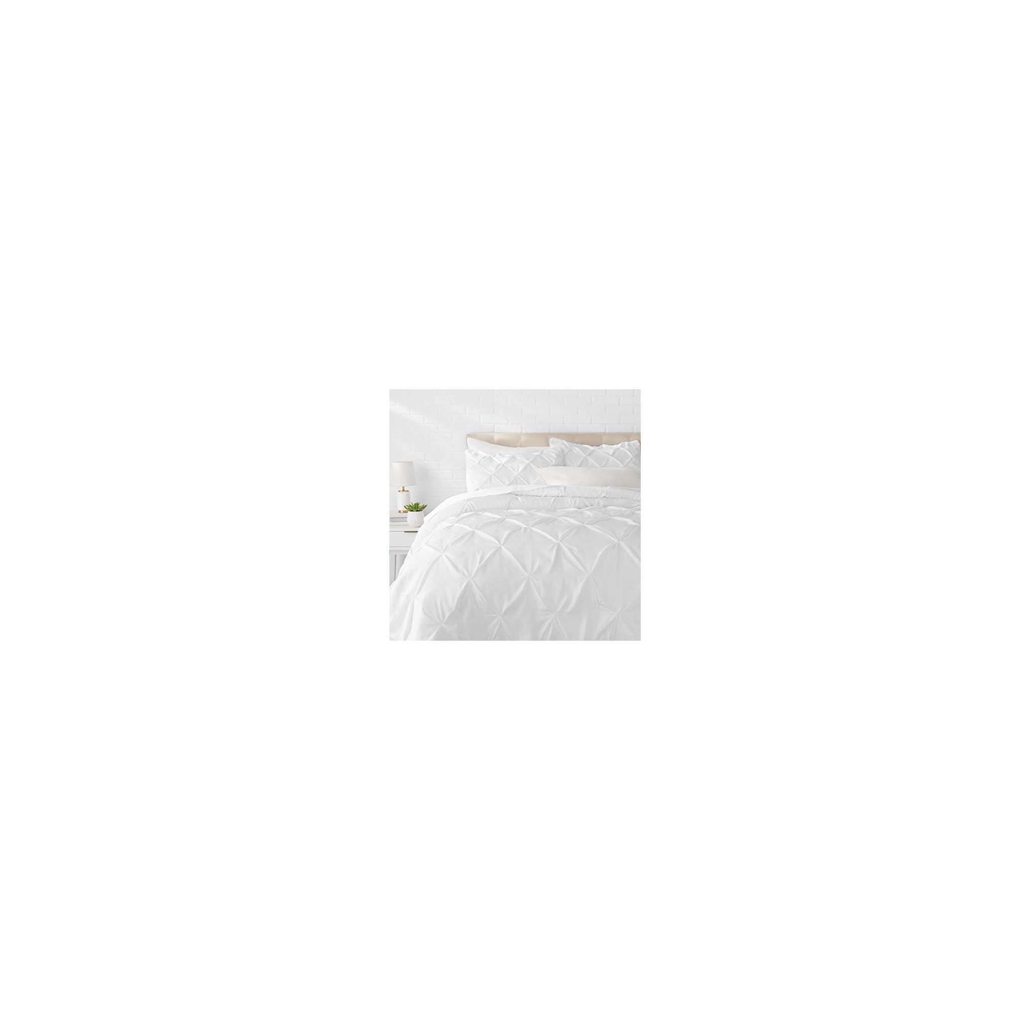Amazon Basics Pinch Pleat AllSeason DownAlternative Comforter Bedding