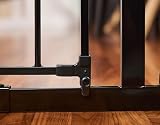 Regalo Safety Extra Wide Baby Gate for Doorways & Stairs 73.6-122cm view 4