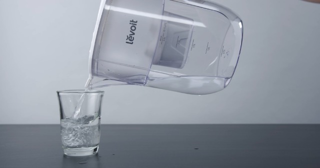 LEVOIT Water Pitcher, 10 Cup Large Purifier (BPA-Free) 4 Filters & Electronic Filter Indicator, 5-Layer Filtration for… - Image 8