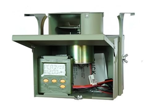 Buy Boss Buck Large 12v Directional Feeder Box Online At Low