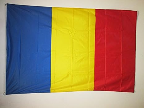 AZ FLAG Piratenflagge Mit 3 Totenköpfen – 90x60 Cm, Wetterfest & Mit Metallösen