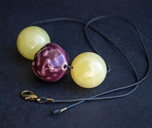 17 Gr. Baltic amber pendant necklace round beads white, butterscotch egg yolk color