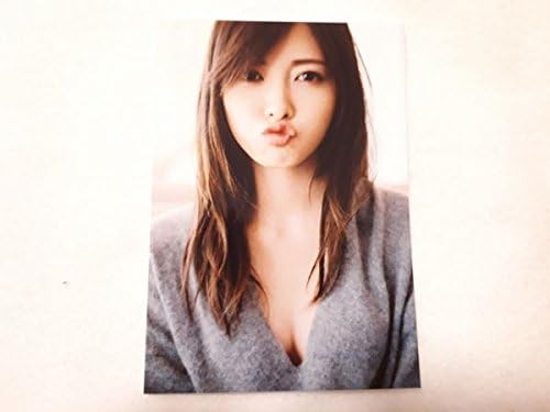 Amazon 乃木坂46 白石麻衣 Vネックセーター ニット 写真 L版 写真集