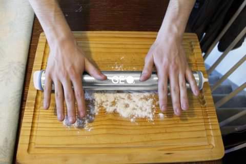 GEO Stainless Steel Adjustable Dough Rolling Pin With 4 Removable Thickness Rings for Baking Dough, Pizza, Pie, Pastries, Pasta and Cookies