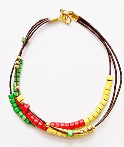 Red, green & yellow 4mm wooden beaded triple string bracelet (9โ) with a gold tone lobster clasp. (BJB646)