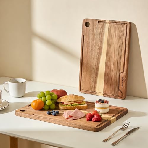 Acacia Wood Cutting Board Set of 2 for Kitchen – Natural Wooden Cutting Boards with Deep Juice Groove, Food Safe Hardwood, Large & Small Sizes (38x25cm & 30x20cm)