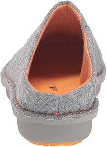 clarks women's step flow clog