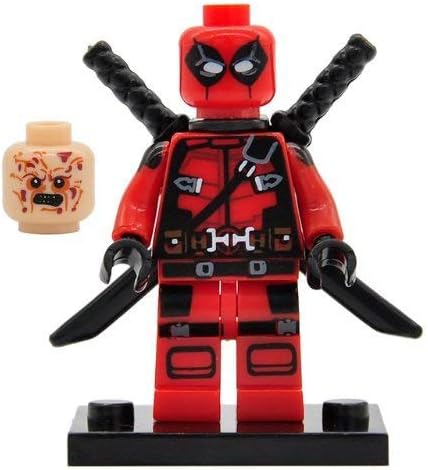 Super War Deadppol Minifigure 2 Face Action Figure with Weapons