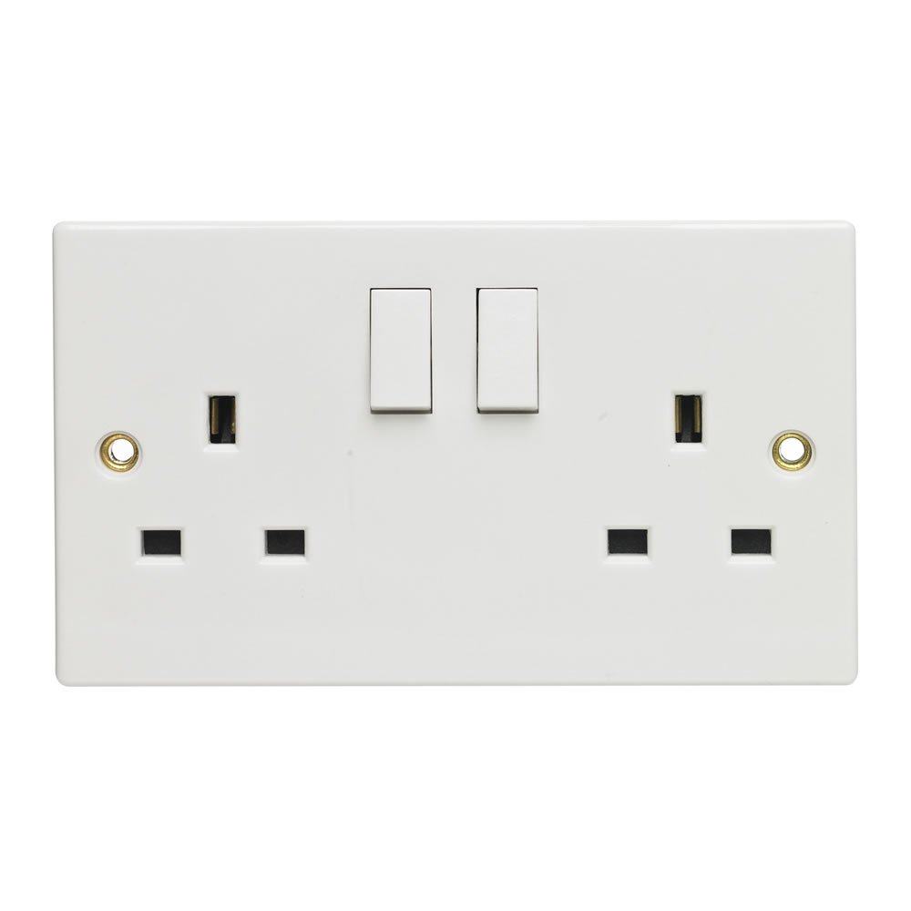 Double Switch Socket, 13 Amp White