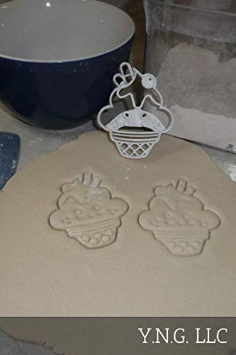 ICE CREAM CONE SUNDAE SWEET CUTE FACE COLD DESSERT SUMMER TREAT SNACK WAFER WAFFLE SUGAR PASTRY SPECIAL OCCASION COOKIE CUTTER BAKING TOOL 3D PRINTED MADE IN USA PR2365
