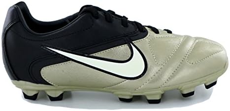 narrow soccer cleats