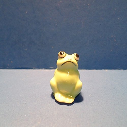 The Bug House ** Frog (Play Girl) ** B087