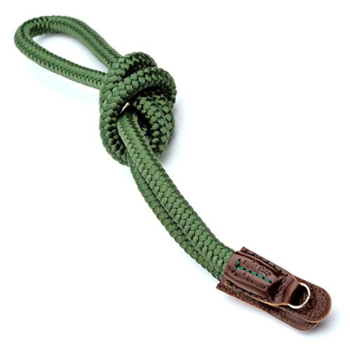Sailor Strap Handgefertigter Kameragurt aus Seil und pflanzlich gegerbtem italienischen Leder | Schultergurt Commodore Warschau Trageriemen | Kamera Tragegurt Kordel: Grün | Kameraband Leder: Braun – Bild 3