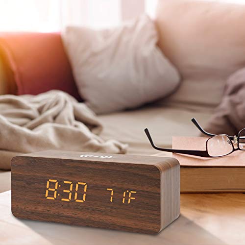 Digital Alarm Clock with Wireless Charging, LED Wood Large Display, Loud Alarm Clock for Heavy Sleepers, with USB Port, 3 Alarm Settings, Date and Temperature Displays, for Bedroom, Bedside