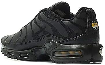 air max plus triple black leather
