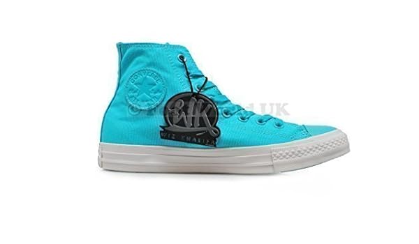 wiz khalifa chuck taylors