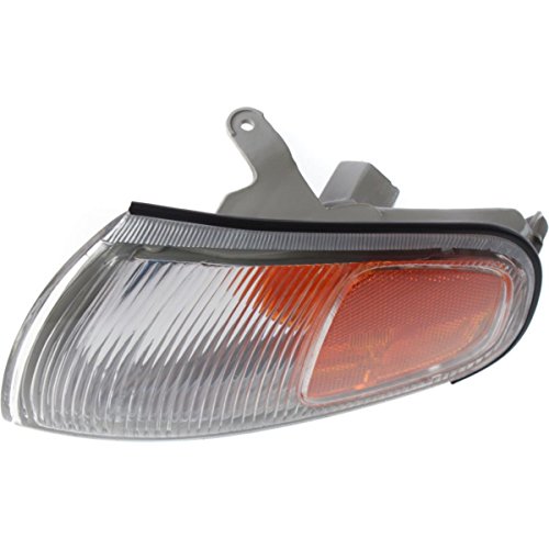 image for DAT AUTO PARTS DAT 95-96 TOYOTA CAMRY PARKING LIGHT ASSEMBLY CORNER OF