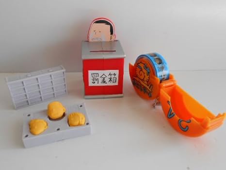 Amazon 団地ともお 子供だまし だっていいじゃない グッズ 5種 大佐全5種 1 スポーツ大佐ストラップ 2 団地型消し カプセル玩具 おもちゃ