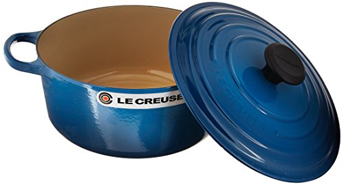 Le Creuset 4.5 Quart Dutch Oven - Image 2