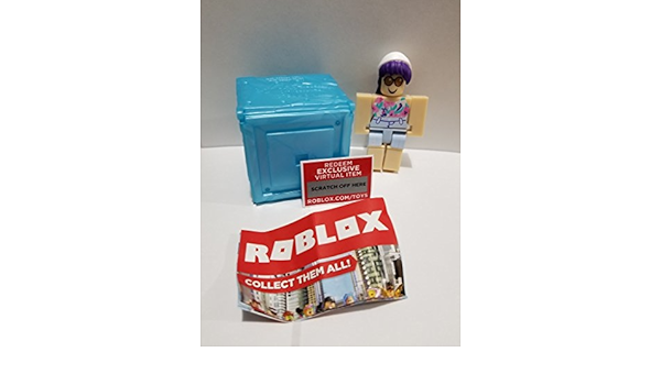 Roblox Series 3 Top Roblox Runway Model Action Figure Mystery Box Virtual Item Code 2 5 Home Amazon Com Au