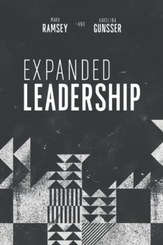 Leadership: Burns, James MacGregor: 9780060105884: Amazon.com: Books