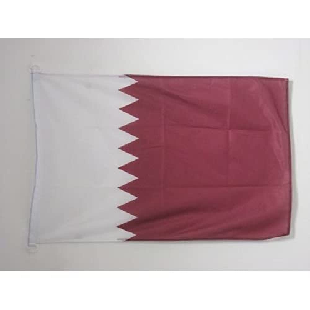 AZ FLAG - Qatar Nautical Flag - 18'' x 12'' - For Outdoor and Boat - Qatari Banner Knitted Polyester with Two Plastic Rings - Vivid Colors - 12x18 in - 45x30 Cm — image 1