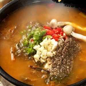 [KOREAN FOOD] Spicy Loach Soup 600g X 2 Packs / Chueotang / Kimchi / Banchan / Korean Food / NO MSG / Well-Made Korean Packed Food / SAFE Package